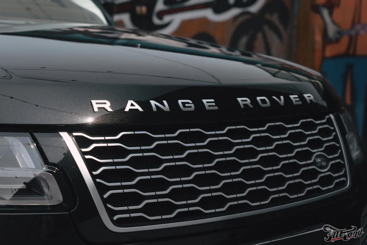 Детейлинг-мойка и керамика пленки на Range Rover. Как выглядит результат регулярного ухода за автомобилем?